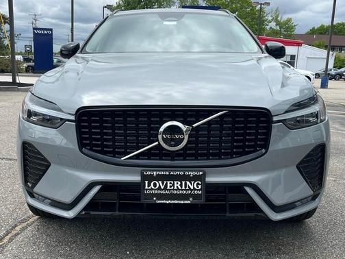 2025 Volvo XC60 B5 Ultra