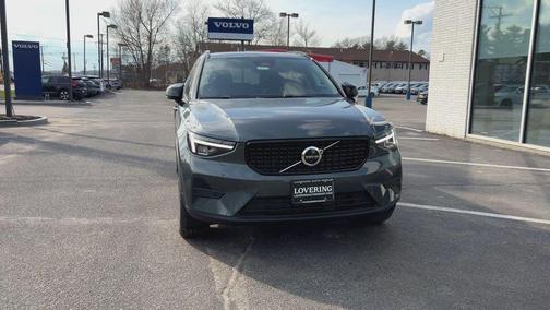 Forest Green 2026 Volvo XC40 B5 Core