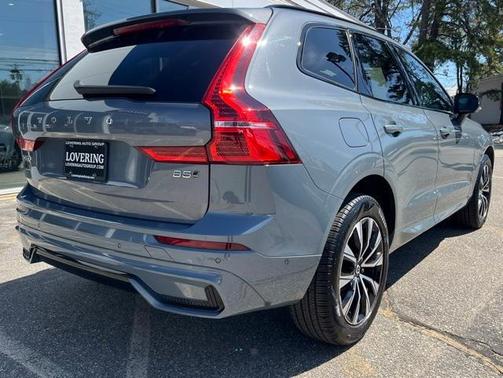 2024 Volvo XC60 B5 Plus Dark Theme