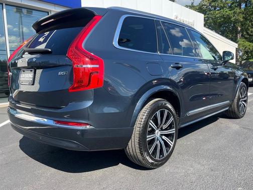 2025 Volvo XC90 B5 Core