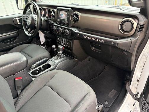 2020 Jeep Wrangler Sport