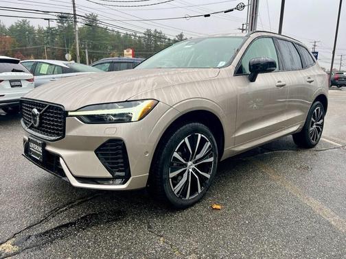 2025 Volvo XC60 B5 Plus