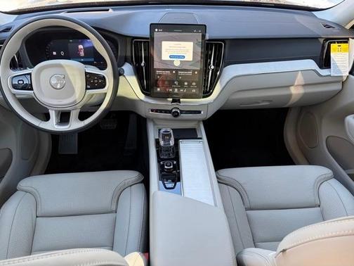 2026 Volvo XC60 B5 Ultra