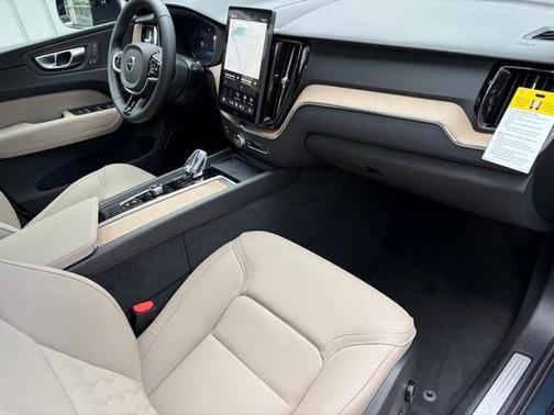 2026 Volvo XC60 Plug-In Hybrid T8 Plus