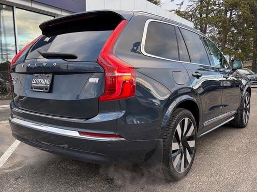 2024 Volvo XC90 Recharge Plug-In Hybrid T8 Ultimate Bright Theme 7-Seater