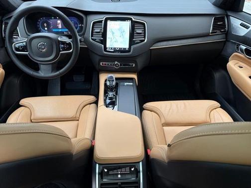 2024 Volvo XC90 Recharge Plug-In Hybrid T8 Ultimate Bright Theme 7-Seater
