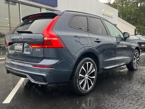 2025 Volvo XC60 B5 Plus