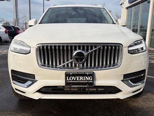 2025 Volvo XC90 B6 Plus 7-Seater