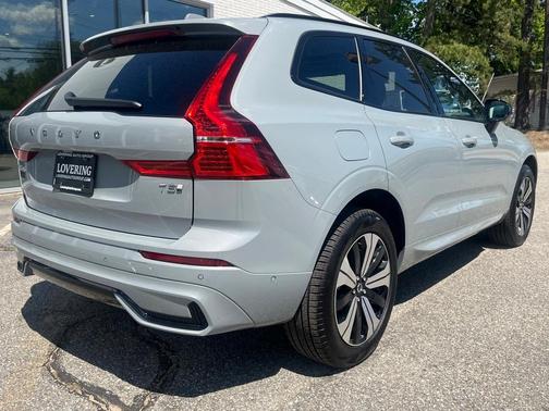 2025 Volvo XC60 Plug-In Hybrid T8 Plus