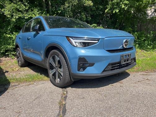 2023 Volvo C40 Recharge Pure Electric Twin Plus