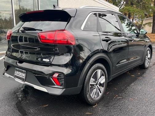 2022 Kia Niro LXS