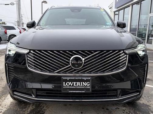 2025 Volvo XC90 B6 Plus 7-Seater