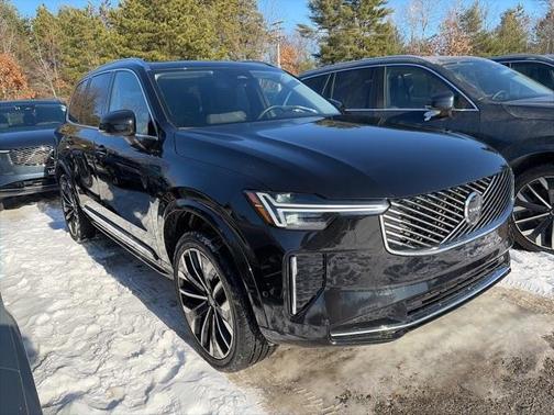 2025 Volvo XC90 B6 Plus 7-Seater