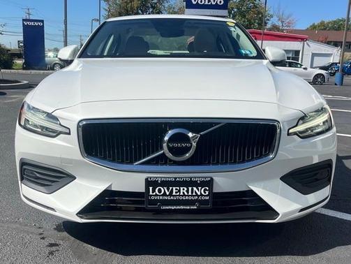 2020 Volvo S60 T6 Momentum