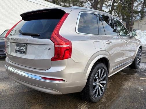 2024 Volvo XC90 B6 Plus Bright Theme 6-Seater