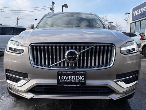 2024 Volvo XC90 B6 Plus Bright Theme 6-Seater