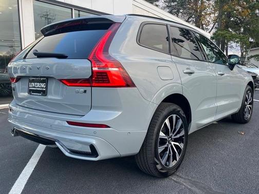 2025 Volvo XC60 B5 Plus