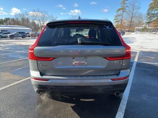 2020 Volvo XC60 T6 Momentum