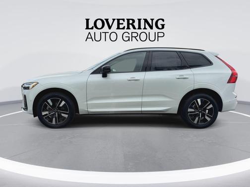 Crystal White 2026 Volvo XC60 B5 Plus