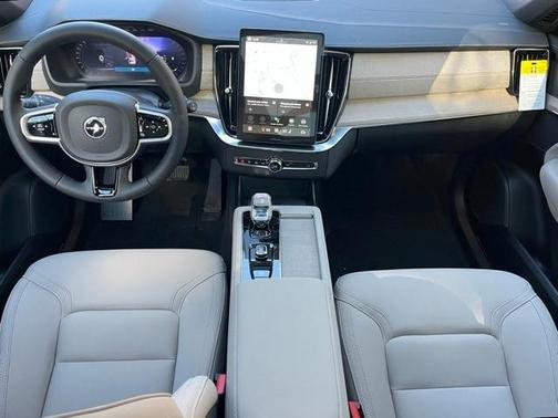 2026 Volvo XC90 B5 Plus 7-Seater