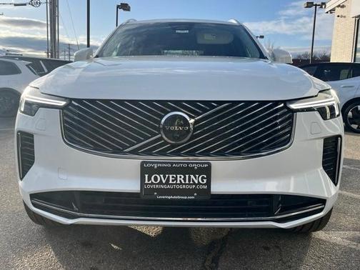 2025 Volvo XC90 B6 Plus 7-Seater