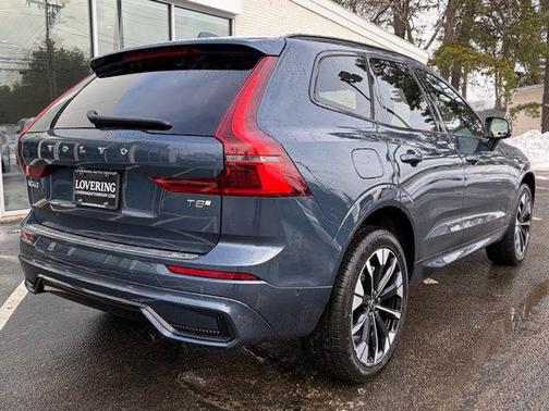 2026 Volvo XC60 Plug-In Hybrid T8 Plus