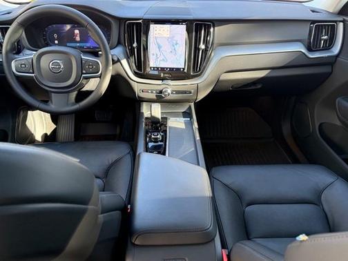 2023 Volvo XC60 B5 Core