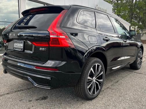2025 Volvo XC60 B5 Plus
