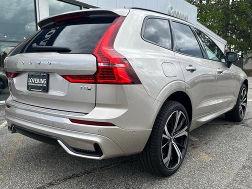 2025 Volvo XC60 Plug-In Hybrid T8 Ultra