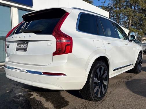 2024 Volvo XC90 Recharge Plug-In Hybrid T8 Plus Bright Theme 7 Passenger