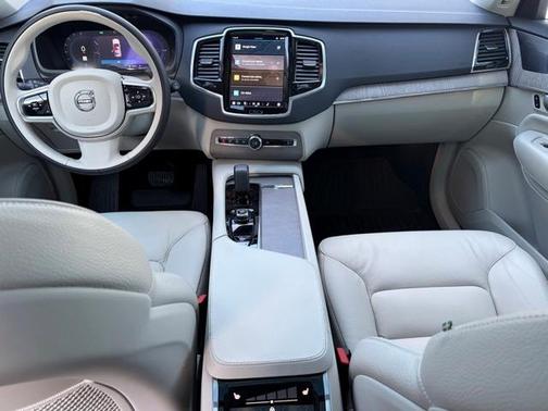 2024 Volvo XC90 Recharge Plug-In Hybrid T8 Plus Bright Theme 7 Passenger