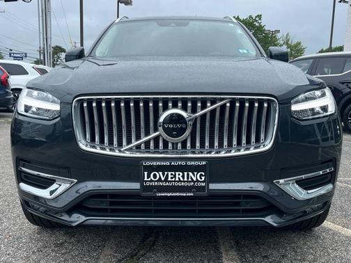 2022 Volvo XC90 T6 Inscription 7 Passenger
