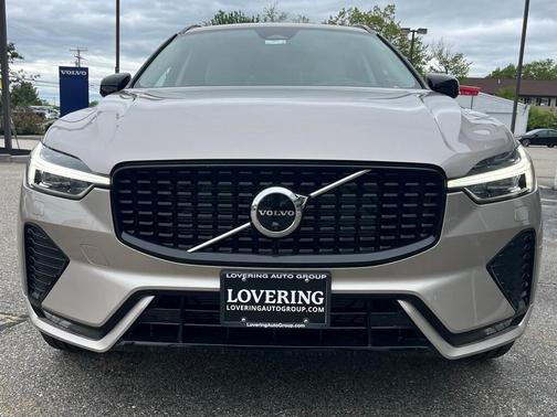 2025 Volvo XC60 B5 Plus