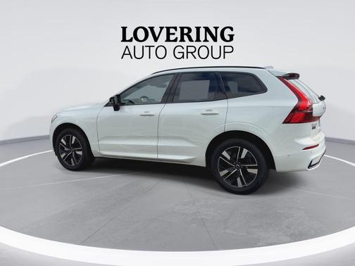 Crystal White 2026 Volvo XC60 B5 Plus