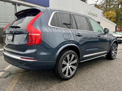 2025 Volvo XC90 Plug-In Hybrid T8 Ultra 7-Seater