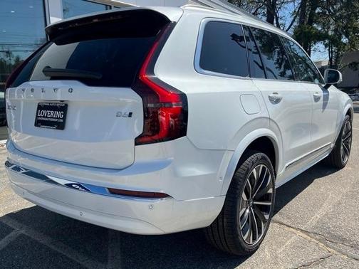 2025 Volvo XC90 B6 Plus 7-Seater