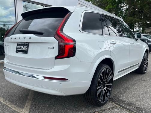 2025 Volvo XC90 B5 Plus 7-Seater