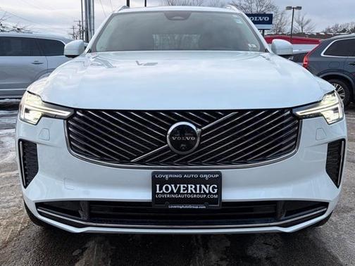 2025 Volvo XC90 B6 Plus 7-Seater