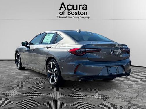 2025 Acura TLX 