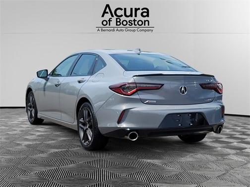2025 Acura TLX 