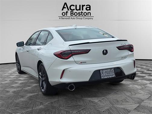 2025 Acura TLX 