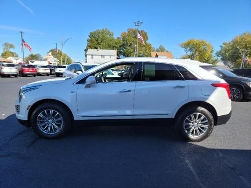Photo 4 of 30 of 2019 Cadillac XT5 Luxury