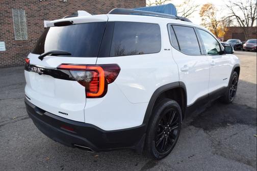 2022 GMC Acadia AWD SLE