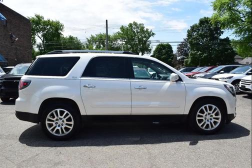White 2015 GMC Acadia SLT-1
