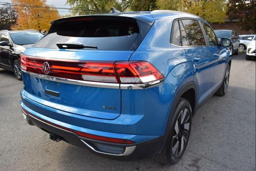 2024 Volkswagen Atlas Cross Sport 2.0T SE w/Technology 4MOTION