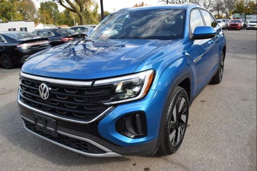 2024 Volkswagen Atlas Cross Sport 2.0T SE w/Technology 4MOTION
