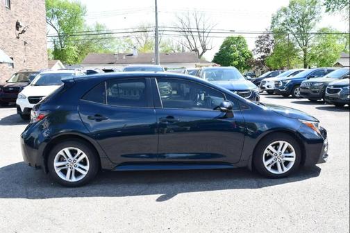 Blue 2019 Toyota Corolla SE