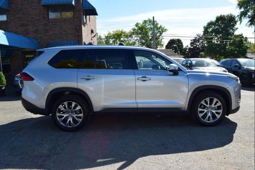 2024 Toyota Grand Highlander XLE