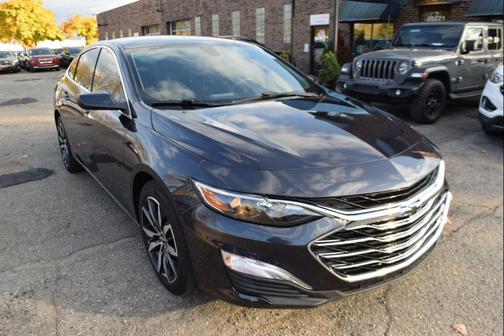 2022 Chevrolet Malibu FWD RS