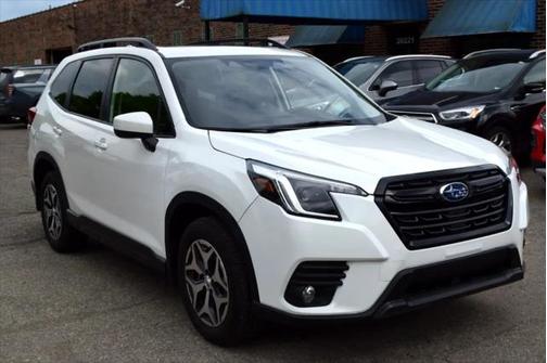 2023 Subaru Forester Premium